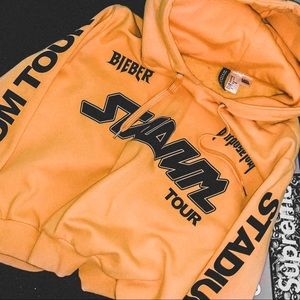yellow purpose tour cropped hoodie 💛